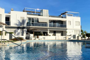 Modern flat with swimming pool terrace and solarium